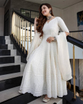 Naiste disainer Anarkali puuvillasegu Kurta Dupatta komplekt India peor&otilde;ivaste etnilise kurti kleit S valge