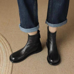 Short leather round toe retro slim boots for women in autumn and winter 2026 new flat commuting women's shoes 40 brown