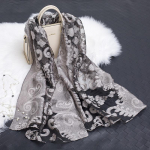 Kevad-suvi uus p&auml;ikesekaitsekreem siidist sall L&otilde;igatud lilledega sall Rose Jacquard sall Silk Organza Paisley-Gray