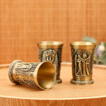 Vasest veinitops Shot-klaasist Antiikne mini-metallist joogitops Vana-Egiptuse m&uuml;&uuml;t 3D-reljeef Ra Ramesses Kuldjook Viina Veinikauss 40ml
