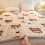 Uus Milk Velvet tepitud madrats pehme padi majapidamisvoodi madrats kaitsepadi Hotel tatami voodipadi 150*200cm