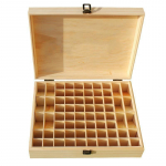 doTERRA puidust eeterlike &otilde;lide hoiukarp &ndash; mitme v&otilde;rguga majapidamiskinkeekraan. 68 grid