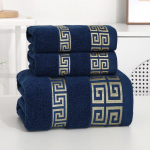 2 puuvillast vannir&auml;tikute komplektid ja n&auml;or&auml;tik 35x75cm ja 1tk suur vannir&auml;tik 70X140cm pesulapid kingir&auml;tikud One towel + one bath towel sinine