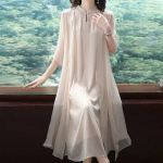 Romantiline elegantne v&auml;&auml;rikas atmosf&auml;&auml;r emakleit suvine siidist klassikaline &uuml;markraega l&uuml;hikeste varrukatega t&auml;navar&otilde;ivaste kleidid M beež