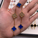 Boutique Neljak&auml;pa Ristikheina Viie &Otilde;iega K&auml;ev&otilde;ru 18K Kerge Luksus Ins Disain Mood Peen Mitmek&uuml;lgne Meeste ja Naiste Mudelid K&auml;ev&otilde;ru Boutique Bracelet