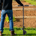 Bymaocar 7-tolline k&auml;sitsi aiapuur, spiraalpuur sibulate, lillede, puude istutamiseks, k&auml;sipuur postiaukude kaevaja must