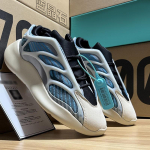 Coconut 700V3 Sinine Kristall Isa Kingad - Paksude Taldadega Vabaaja ja Sporditossud Meestele ja Naistele 45