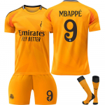 Teismelised Lapsed T&auml;iskasvanud Jalgpalli Komplektid Sporditreeningu S&auml;rgi Komplekt Sokkidega 24/25 Real Madrid V&otilde;&otilde;rsil #9 Mbapp&eacute; 16