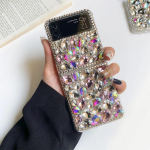 Ins stiilis DIY &uuml;mbris Rhinestone teemantkivist telefonikate Motorola Razr 2024 2025 40 50 Moto Razr 40 Ultra 60 Ultra jaoks Luksuslik kristallist telefoni kate Moto Razr 50ultra gray