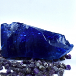 Looduslik Sinine Tansaniit 1349,95 ct L&otilde;ikamata Toorkivi SERTIFITSEERITUD Ehete Valmistamise V&auml;&auml;riskivi 141.3 mm approx sinine
