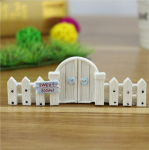 Mikromaastiku tara Puidust tara DIY vaigu kujundamise protsess Miniatuurne haldjaaia onni maastik valge