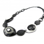 NOA [J2236] - Collier Cr&eacute;ateur 'Coloriage' noir blanc must