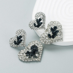 Naiste retrok&otilde;rvar&otilde;ngad titaani terassulamist ripatsk&otilde;rvar&otilde;ngad akr&uuml;&uuml;list v&auml;rvilised kristallist mitmekihilised s&uuml;damekujulised geomeetrilised k&otilde;rvakaunistused OneSize valge