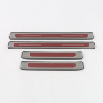Toyota Land Cruiser 300 LC300 2022 2023 Tarvikud Roostevabast terasest V&auml;line uksepaksu kriimustusplaat Pedaal Kriimustusvastane A Red