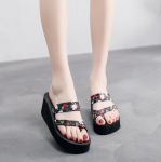 Naiste lillelised pl&auml;tud Rannasussid Moodsad paksu p&otilde;hjaga pl&auml;tud Sandaalid Suvised vabaaja rannasussid Chaussure 36