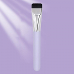 Meigipintsel Lameda peaga sirge jumestuskreem Light No Trace Concealer Alumiiniumist toru k&auml;epidemega n&auml;omaski pintsel Meigit&ouml;&ouml;riistad h&otilde;be