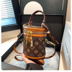 Moodne n&ouml;&ouml;riga kott, trendikas Crossbody kott, naiste vabaaja k&auml;ekott, &otilde;lakott ja rahakott