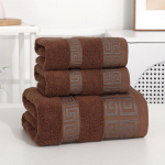 2 puuvillast vannir&auml;tikute komplektid ja n&auml;or&auml;tik 35x75cm ja 1tk suur vannir&auml;tik 70X140cm pesulapid kingir&auml;tikud One towel + one bath towel pruun