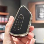 TPU autov&otilde;tme &uuml;mbrise kattepulk VW Volkswagenile, mis &uuml;hildub mudelitega Golf 8 ID4, Seat Leon MK 4, Skoda Octavia Soft TPU Keys Shell must