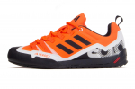 ADIDAS MEESTE JALATSID TERREX SWIFT SOLO 2 IE6902 r. 42 42 oranž
