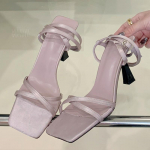 Moodne Elegantne Ruudukujulise Varba Ankle Buckle K&otilde;rge Kontsaga Sandaal Naiste Mood Avatud Varba Ristseotud Peo Sandaal Luksuslik Disain Br&auml;ndi Sandaal 35