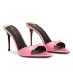 V&auml;liskaubanduse valged terava ninaga avatud varbade stiletto k&otilde;rge kontsaga sussid on moekad ja poolsaapad, ning need on mitmek&uuml;lgsed v&auml;ljas kandmiseks.. Euroopa ja A 42 pink