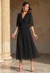 Elegantne nahkhiirekleit - Plisseeritud midi-kleit - Must kleit M1124 S/M