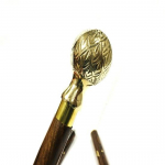 Disainer messingist k&auml;epideme vintage messingist maakera puidust jalutuskepiga isadep&auml;eva kingitus - messingist jalutuskepp