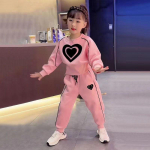 Kevad-s&uuml;gis t&uuml;drukute r&otilde;ivakomplektid lapsed vabaaja kampsunid p&uuml;ksid, kaks tk. &uuml;likond, dressid, lasteriided, komplektid, tr&uuml;kkimine, spordir&otilde;ivad 160cm valge