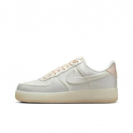 Nike Air Force 1 07 LV8 Sail Barely Orange Naiste Tossud Hall HQ3762-133 35.5