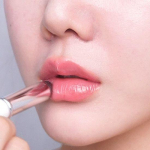 Fillimilli silikoonist huule- ja p&otilde;sepuna pintsel 934