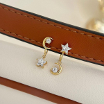 Unistav T&auml;he Kuu K&otilde;rvaklamber &Otilde;rn Stiil As&uuml;mmeetrilised K&otilde;rvar&otilde;ngad Ilma K&otilde;rvade Augustamiseta Naistele Kerge Luksus Ni&scaron;&scaron; Naiselik