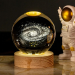 6 cm 3D kristallkuul Kristallplaneet &Ouml;&ouml;valgus Lasergraveeritud P&auml;ikeses&uuml;steemi Maakera Astronoomia S&uuml;nnip&auml;evakingitus Kodu t&ouml;&ouml;laua kaunistus
