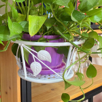 R&otilde;du ing Potihoidja Rack Hanging er valge