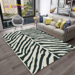 Must-valge v&auml;rviline sebratriibu mustriga vaibavaip koduseks elutoa magamistoa diivani uksemati sisekujunduseks, ala vaip libisemiskindel p&otilde;randamatt 120x160cm