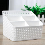 WTEMPO Creative Imitation Rattan Storage Box Office kirjutuslaud Elutuba Multifunktsionaalne kosmeetikatoodete kaugjuhtimispuldi hoiustamisriiul 19.3*19.3*14cm valge