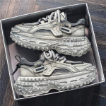 Meeste suvised hingavast v&otilde;rgust trendikad br&auml;ndi vabaaja spordijalatsid Retro k&otilde;rgust suurendavad meeste trendikad kingad 39