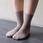 5 paari kodumaise toodangu naiste paksude soonikutega kahekordse tallaga sokke Women's Thick Socks (5 Pairs)