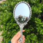 Vintage nikerdatud k&auml;eshoitav vanity meigipeegel meigivanity k&auml;tepeegli k&auml;epidemega kosmeetiline kompaktpeegel