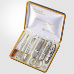 777 Kolm seitse h&otilde;bedast k&uuml;&uuml;nek&auml;&auml;rid, 9-osaline ilukomplekt TS-637C, valmistatud Koreas