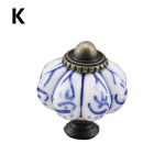 1 tk k&otilde;rvitsa kujuga kapi k&auml;epidemega sahtliga t&otilde;mmatav k&ouml;&ouml;k &uuml;he auguga keraamilise nupuga riidekapp