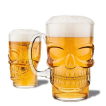 Verre &agrave; bi&egrave;re en forme de cr&acirc;ne