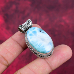 Larimar ripats, 925 sterlingh&otilde;bedast ripats v&auml;&auml;riskividega, k&auml;sitsi valmistatud ripats h&auml;mmastav ehe, kingitus talle 1.69 Inches sinine