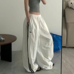 Harajuku Vintage triibulised p&uuml;ksid Naiste &uuml;lisuured Korea moep&uuml;ksid p&uuml;ksid Jogger kottis mustad sportlikud vabaaja dressip&uuml;ksid S valge