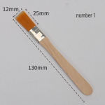 Nailonist juukse&otilde;liga v&auml;rvimispintslite komplekt: 1&ndash;12 pintslit, paks puidust k&auml;epide, 5 mm pintslid taldrikutele ja l&otilde;uendile. No. 1