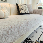 Diivanipadi Four Seasons universaalne k&otilde;rgekvaliteediline libisemiskindel m&auml;&auml;rdumiskindel padi &scaron;enillkangast kombineeritud diivanikatte katteriie 70*70cm