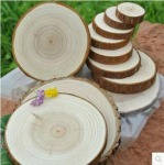 Looduslikud m&auml;nnipuidust viilud: J&otilde;ulukaunistused, DIY k&auml;sit&ouml;&ouml; ja joogialused Diameter 18-20cm, Thickness 2cm