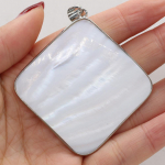 Natural Shell P&auml;rlmutter ripatsid Mood valged kestad sulamist amuletid ehete valmistamiseks DIY Naistele Meestele Kaelakee Aksessuaarid K&auml;sitsi valmistatud k&auml;sit&ouml;&ouml; 58x60mm
