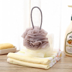 Kuum m&uuml;&uuml;k kooriv seljahari nahapuhastusvahend vanni du&scaron;ik&auml;sn k&auml;snad nahahooldus pehme .naiste t&uuml;drukute du&scaron;ik&auml;sn vannipall v&otilde;rgust du&scaron;ipall khaki