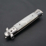 1tk Roostevabast terasest kokkupandav automaatne kamm-nuga Harjad Juuksel&otilde;ikur Kamm-harja Tarvikud liblikas Meeste taskunuga Kamm valge